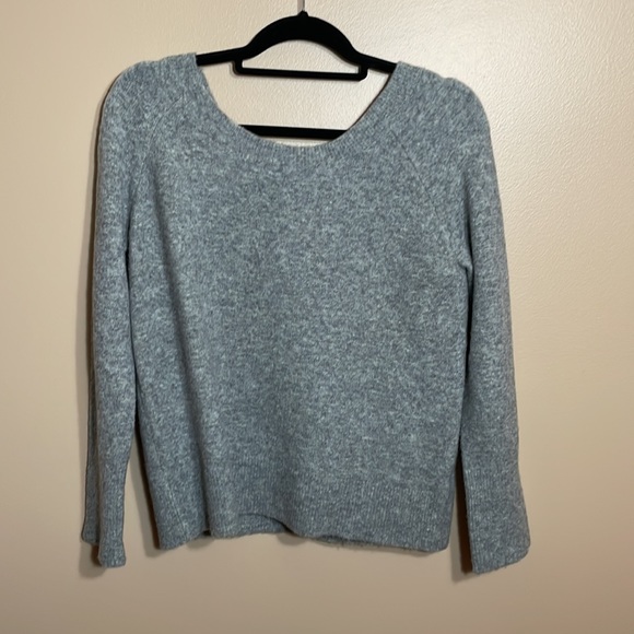 J. Crew V-back Sweater w/Velvet Tie Closure, Gray, XS, NWOT - Picture 5 of 6